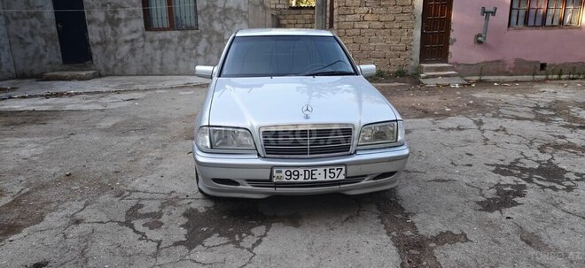 Mercedes C 220-1