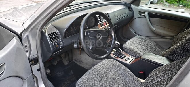 Mercedes C 220-9