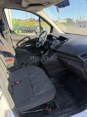 Ford Transit Connect-5