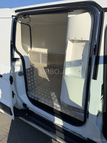 Ford Transit Connect-11