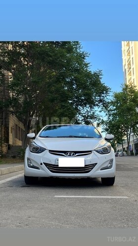 Hyundai Elantra-2