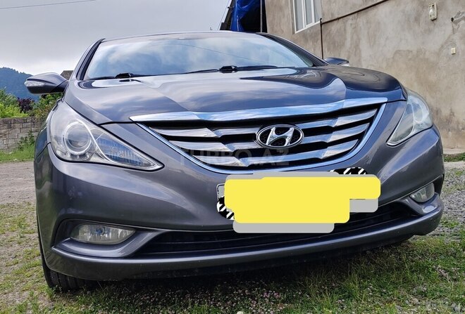 Hyundai Sonata-1