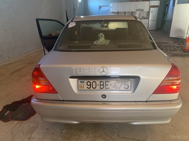 Mercedes C 180-9