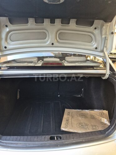 Hyundai Accent-9