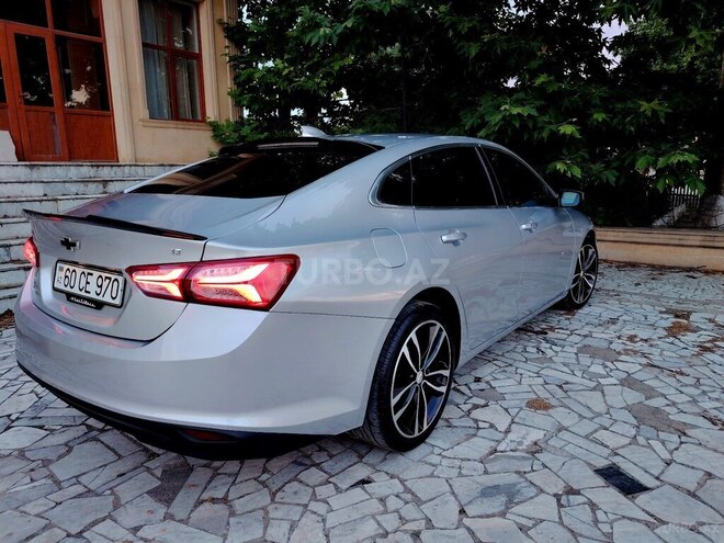 Chevrolet Malibu-9