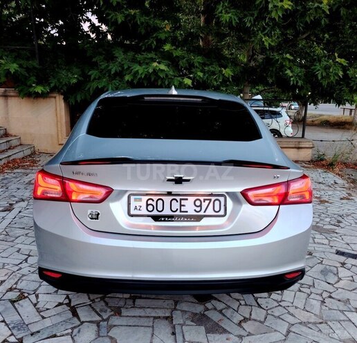 Chevrolet Malibu-8