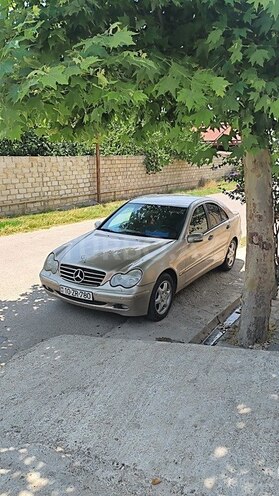 Mercedes C 200-4