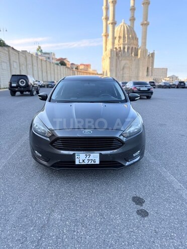Ford Focus-1