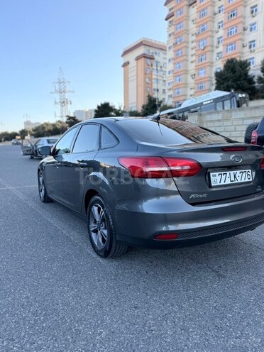 Ford Focus-5