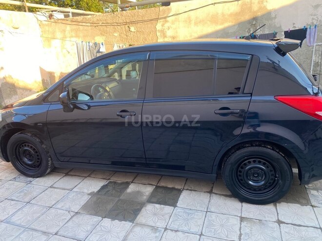 Nissan Tiida-3