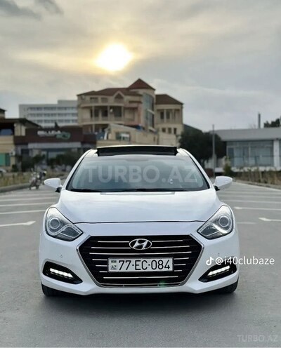 Hyundai i40-10