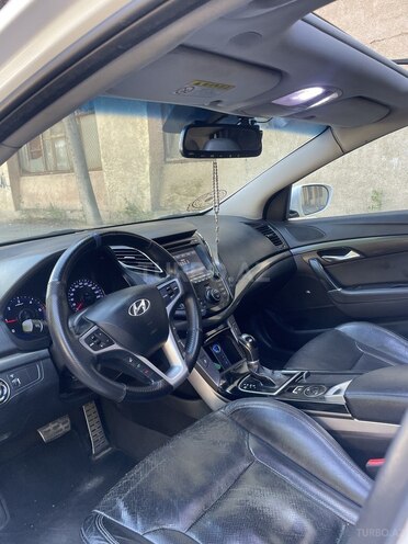 Hyundai i40-6