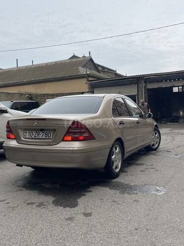 Mercedes C 200-2