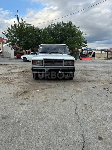 LADA (VAZ) 2107-1