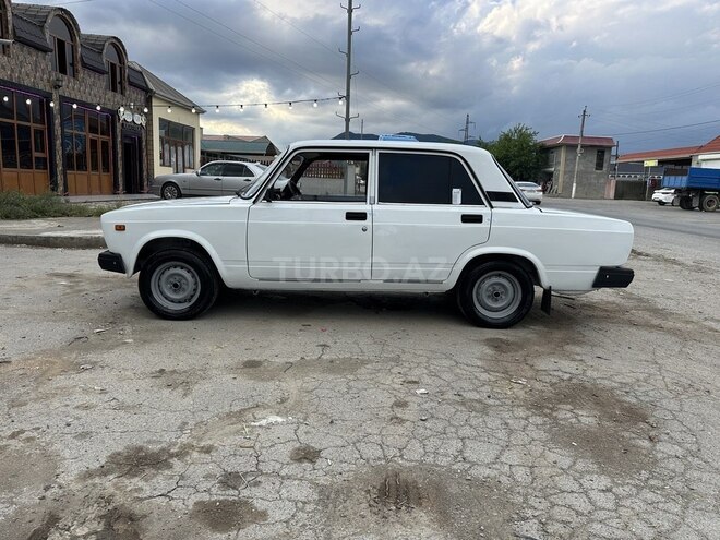 LADA (VAZ) 2107-4
