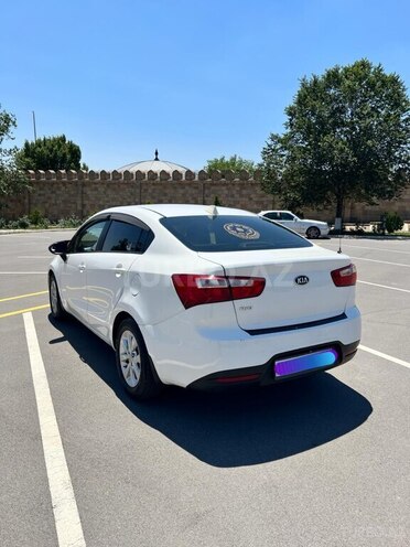Kia Rio-6