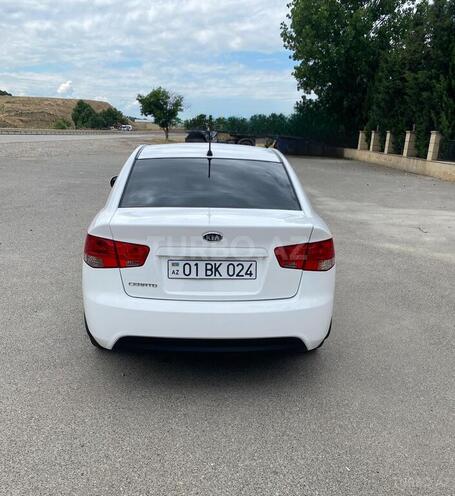 Kia Cerato-5
