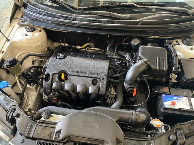 Kia Cerato-7