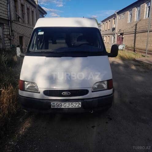 Ford Transit-1