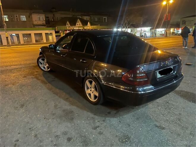 Mercedes E 220-4