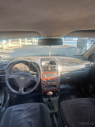 Opel Astra-8