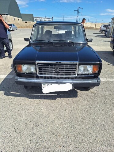 LADA (VAZ) 2107-1