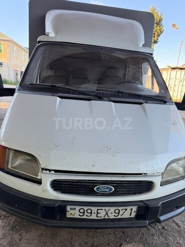 Ford Transit-1