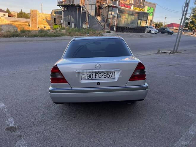 Mercedes C 200-2