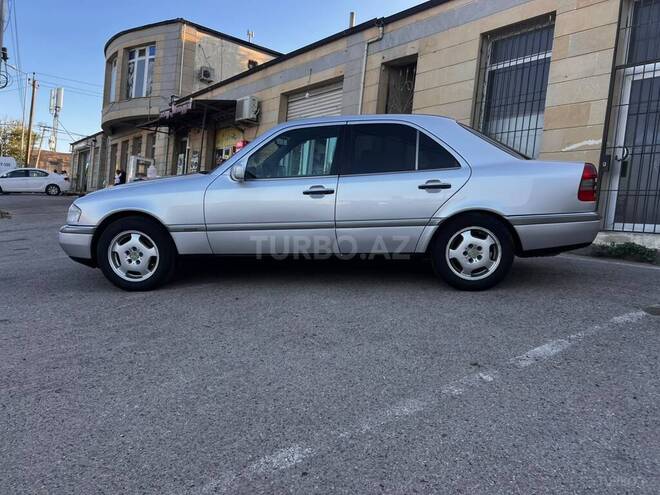 Mercedes C 200-3