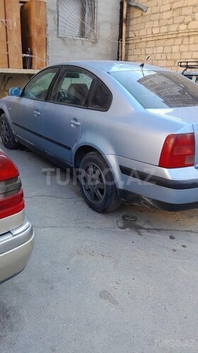 Volkswagen Passat-4