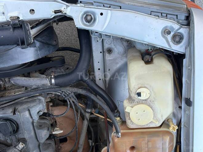 Mercedes 190-15