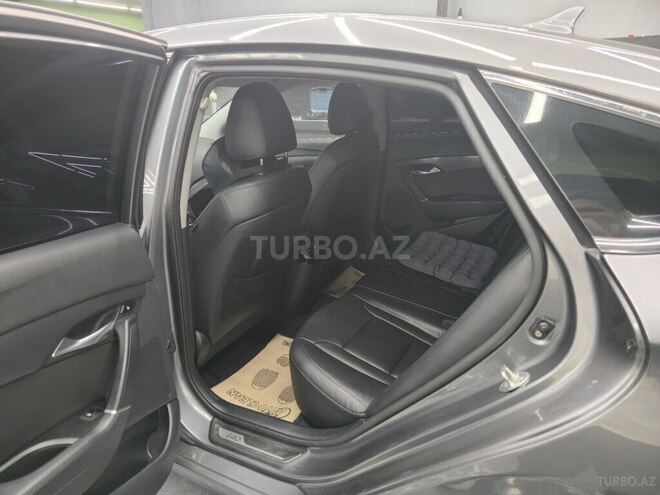 Hyundai i40-10