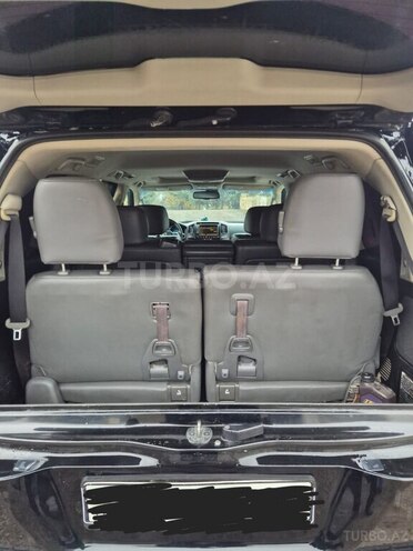Toyota Land Cruiser-8