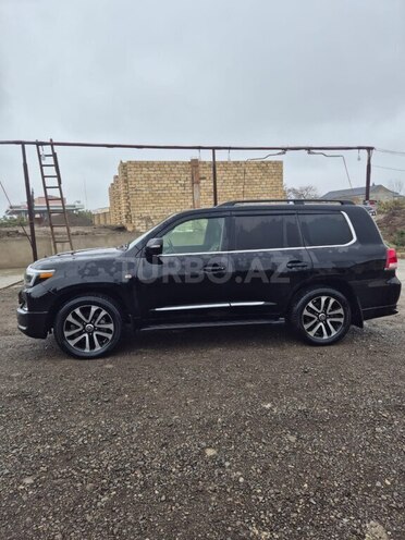 Toyota Land Cruiser-13