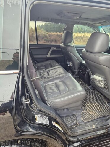 Toyota Land Cruiser-14