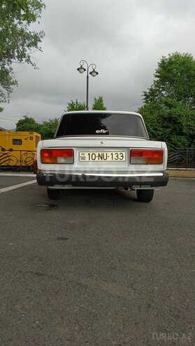 LADA (VAZ) 2107-2