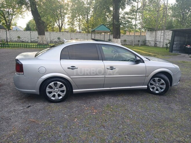 Opel Vectra-4