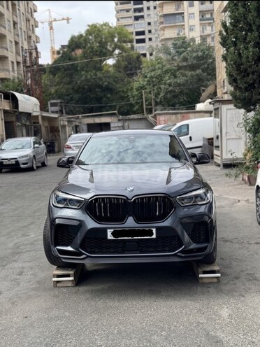 BMW X6-1