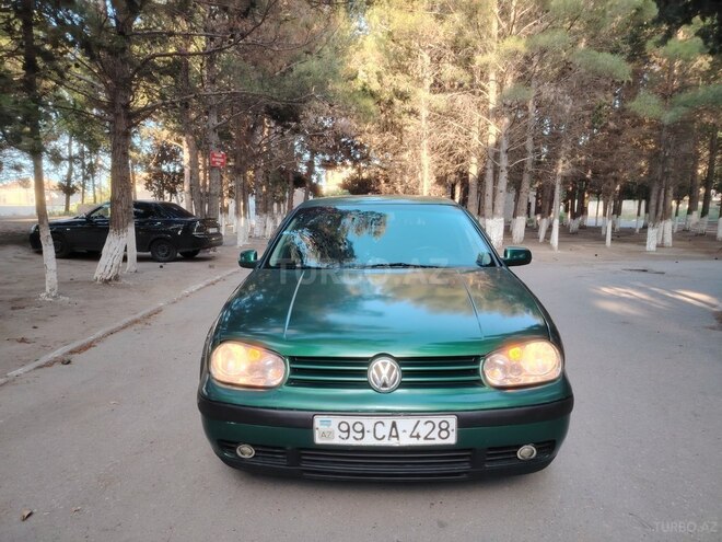 Volkswagen Golf-12
