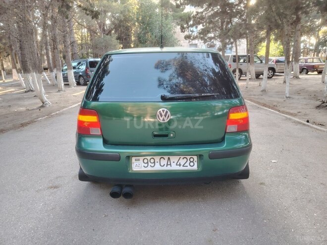 Volkswagen Golf-8