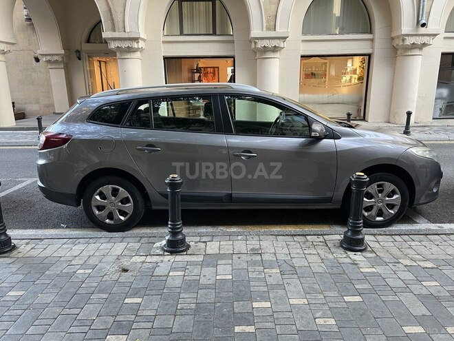 Renault Megane-5