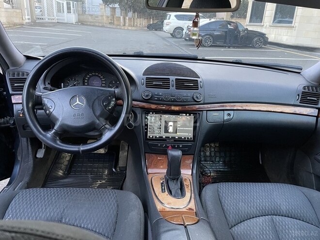 Mercedes E 220-5