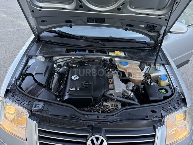 Volkswagen Passat-12