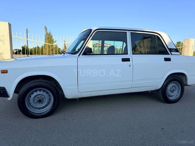 LADA (VAZ) 2107-4