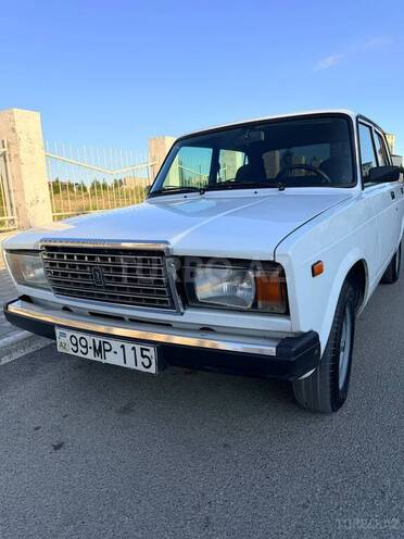 LADA (VAZ) 2107-1