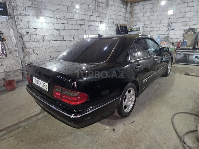Mercedes E 240-9