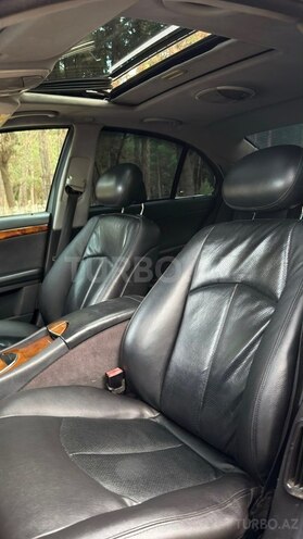 Mercedes E 220-12