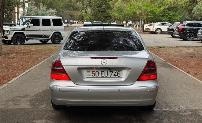 Mercedes E 220-7
