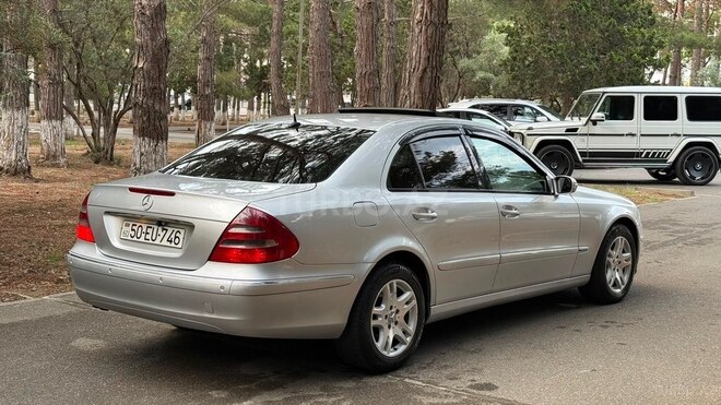 Mercedes E 220-8