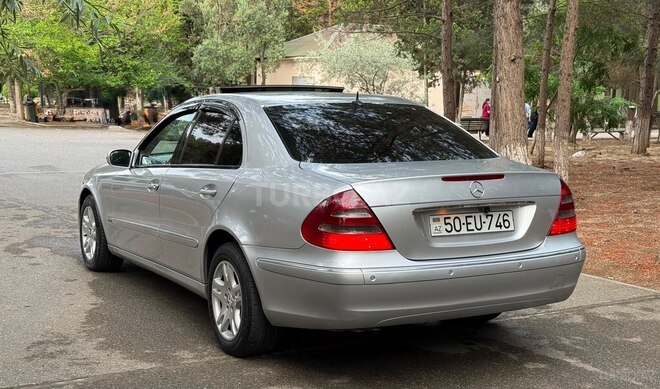 Mercedes E 220-6